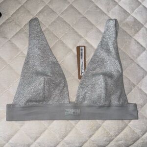 NWT SKIMS Cotton Ribbed Plunge Bra